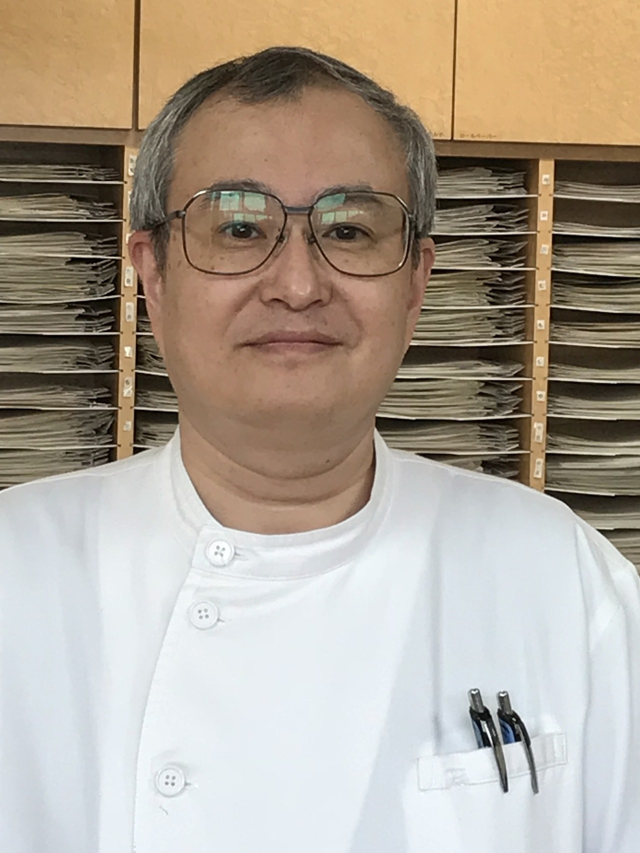 宇於崎（うおざき）歯科　院長